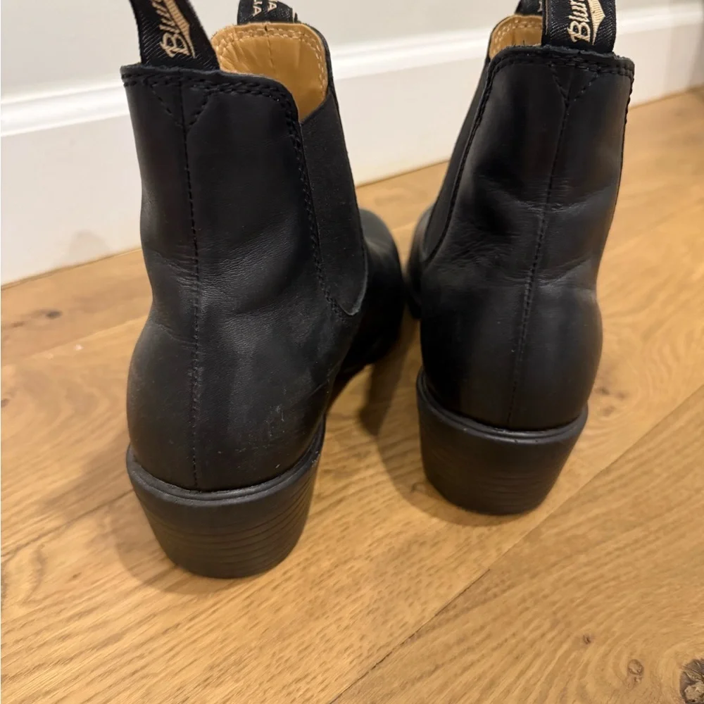 Blundstone Black Ankle Booties - Picture 5 of 7